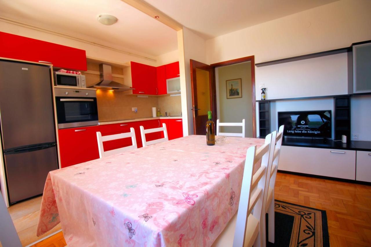 Apartmens Adriana Novi Vinodolski Buitenkant foto