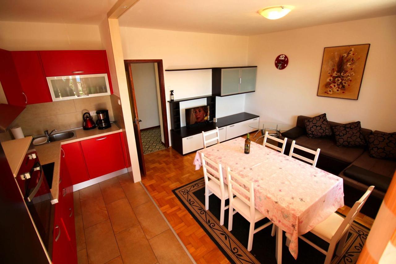 Apartmens Adriana Novi Vinodolski Buitenkant foto
