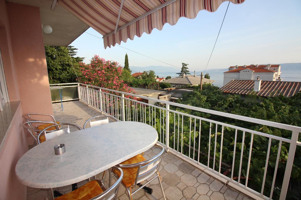 Apartmens Adriana Novi Vinodolski Buitenkant foto